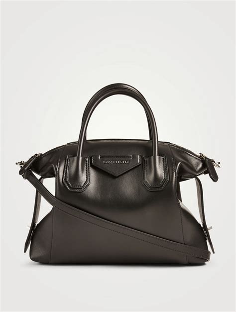 givenchy antigona soft mini.